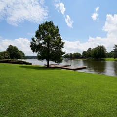 Waterside Villa-2BL