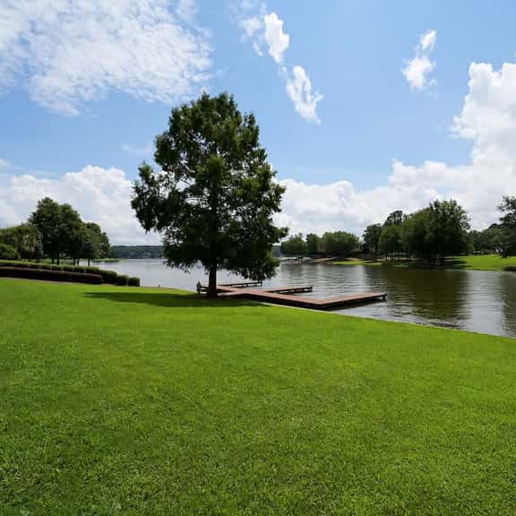 Waterside Villa-2BL - Image 1